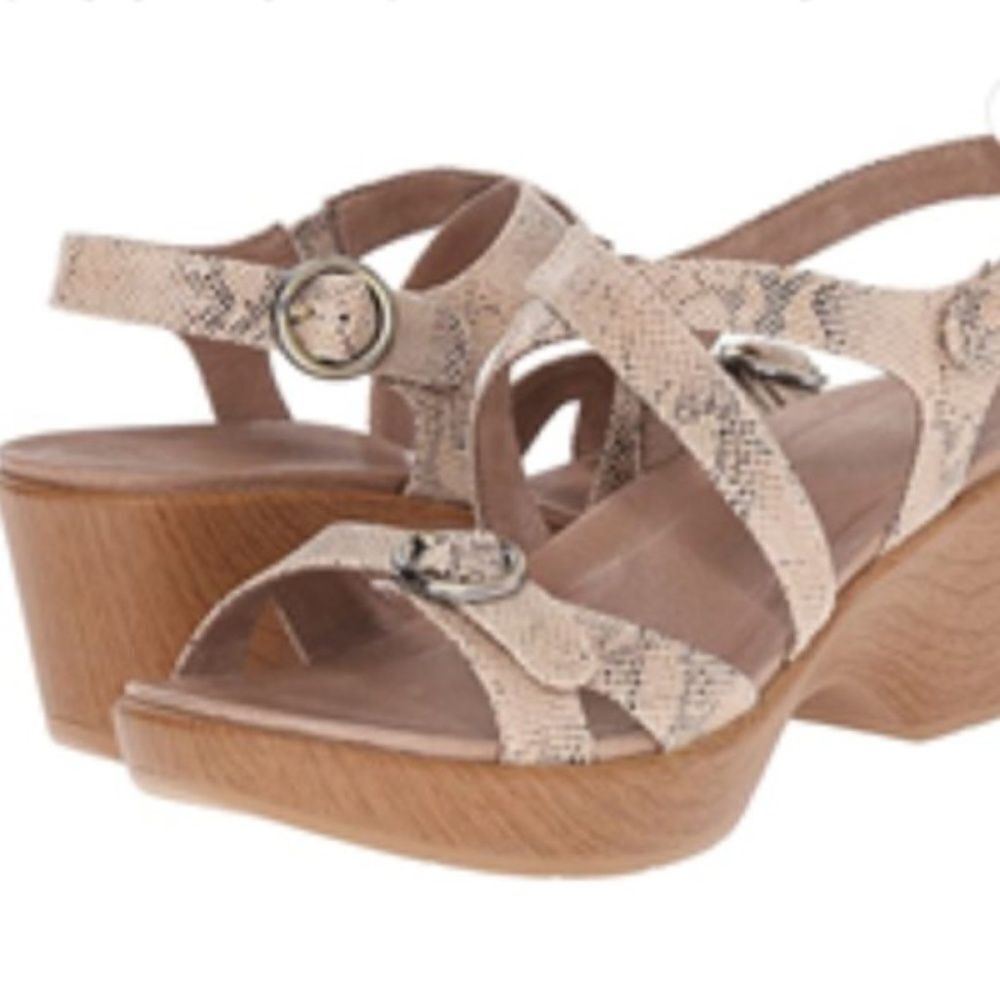 Dansko‎ Julie Taupe Snakeskin Platform Sandals Sz 37/6.5-7